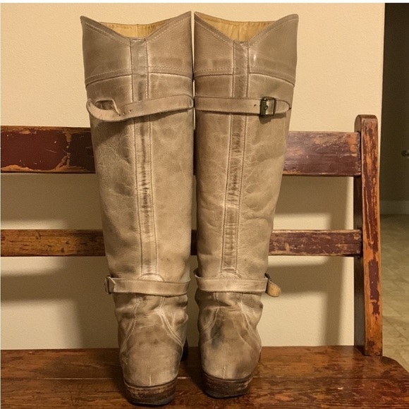 FRYE Dorado Tall Knee High Leather Riding boots Cream Tan Buckle Distressed - Picture 3 of 16